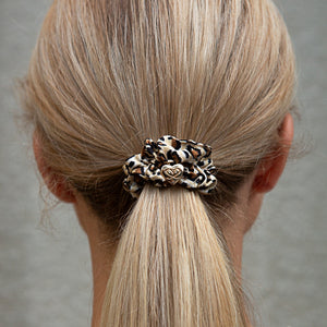 Silk Scrunchie Gold Heart - Leopard